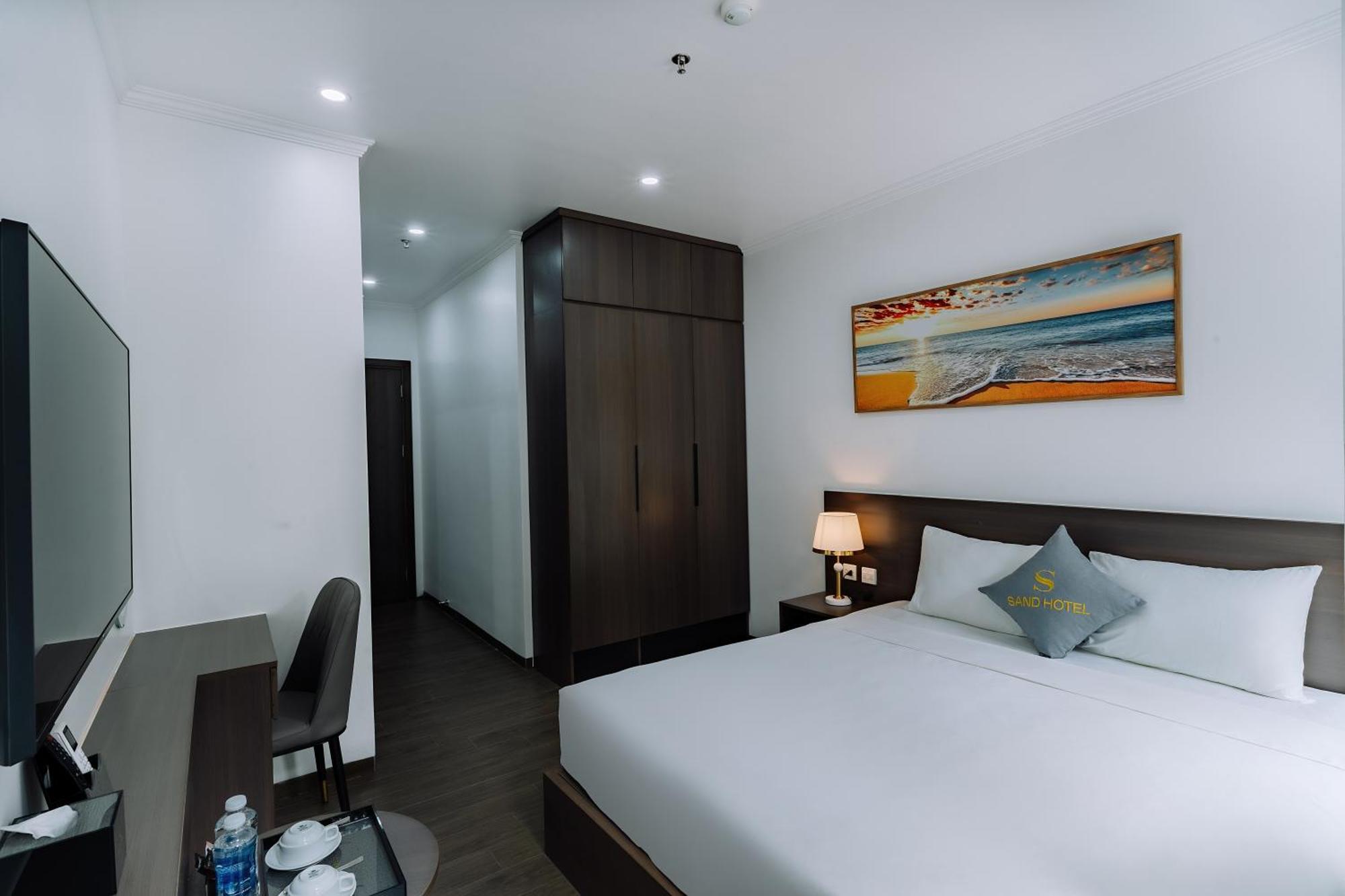 Sand Hotel Cat Ba Island Exterior photo