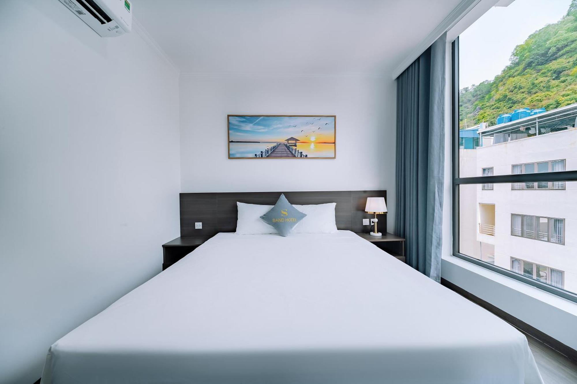 Sand Hotel Cat Ba Island Exterior photo